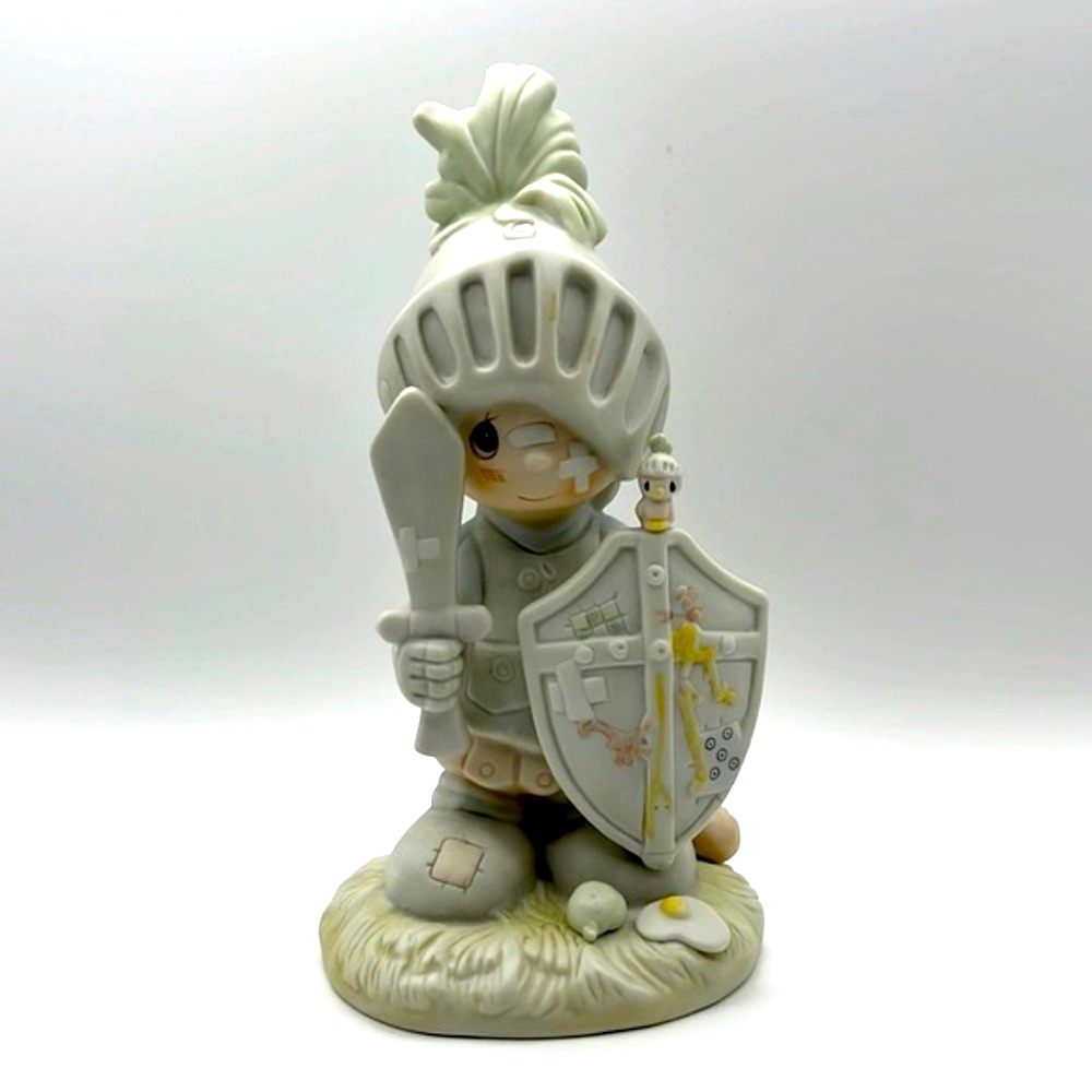 PRECIOUS MOMENTS “ONWARD CHRISTIAN SOLDIER” 1983/ E-0523